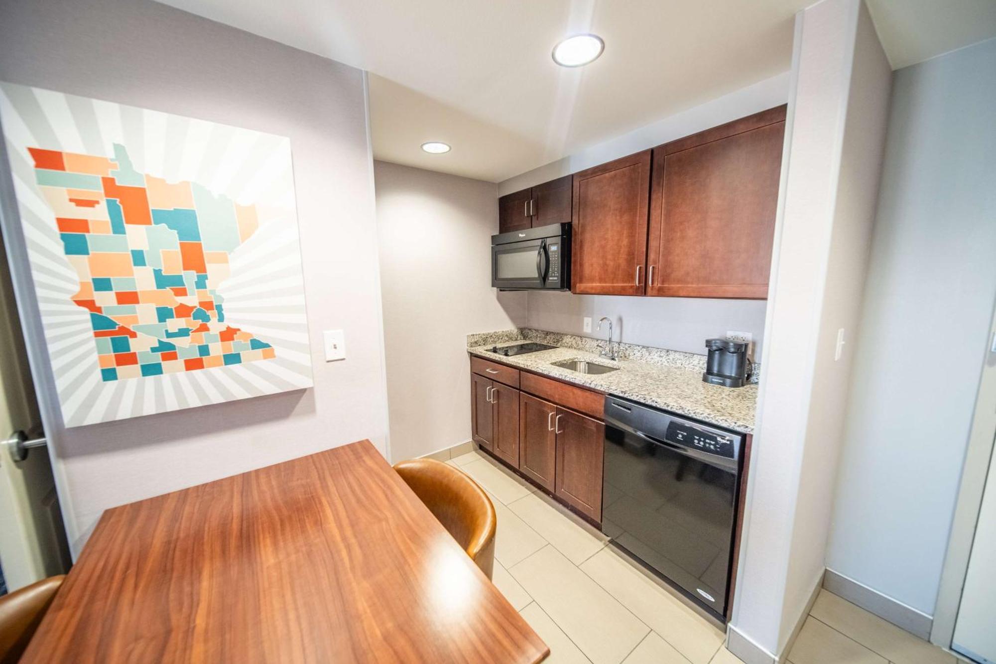 Two-Bedroom Suite - Non-Smoking