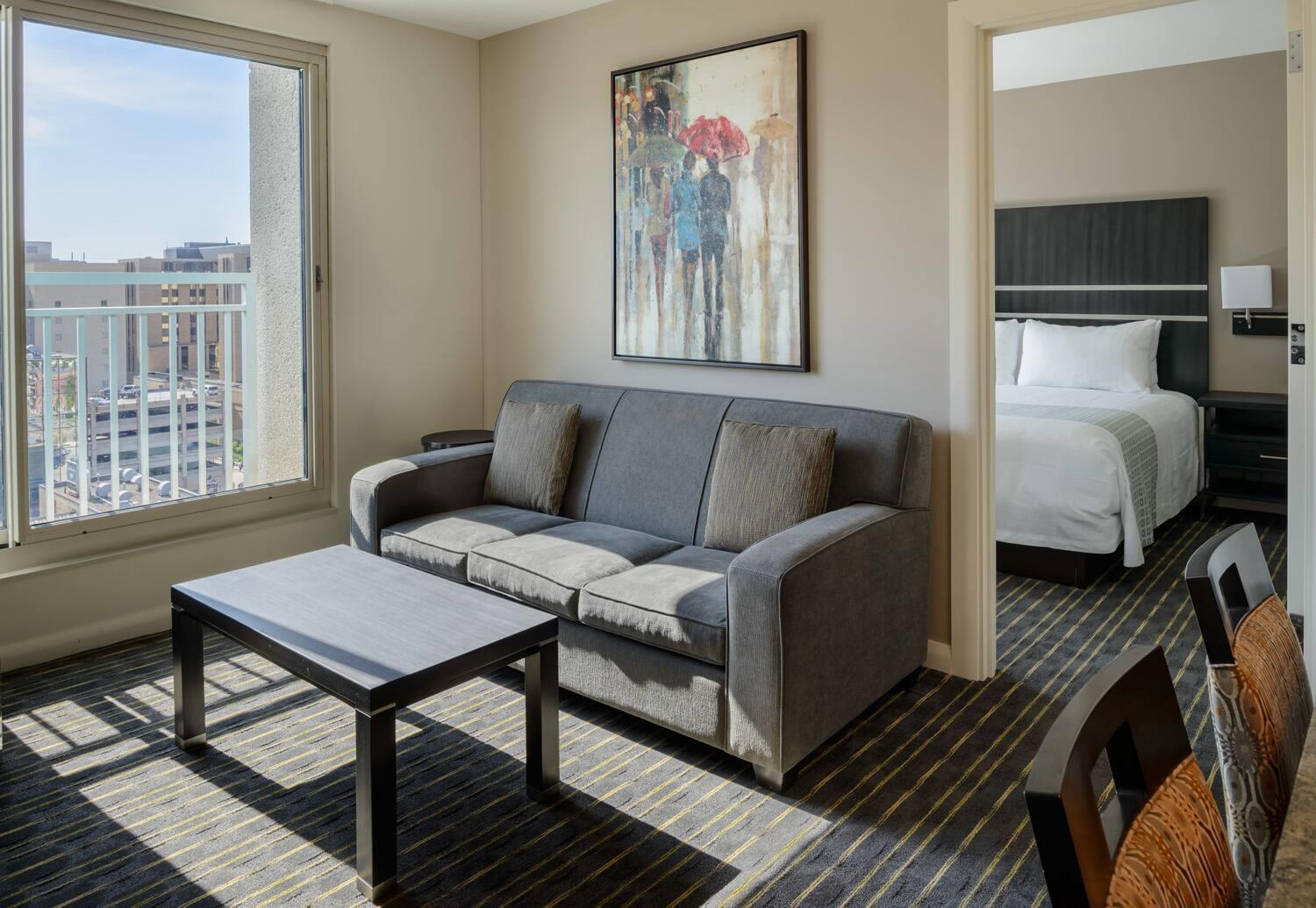 One-Bedroom King Apartment Non-Smoking